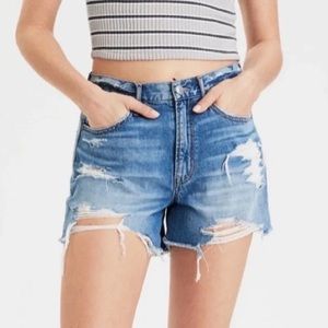 AE Distressed 90’s Boyfriend Short with Comfort Stretch Waistband